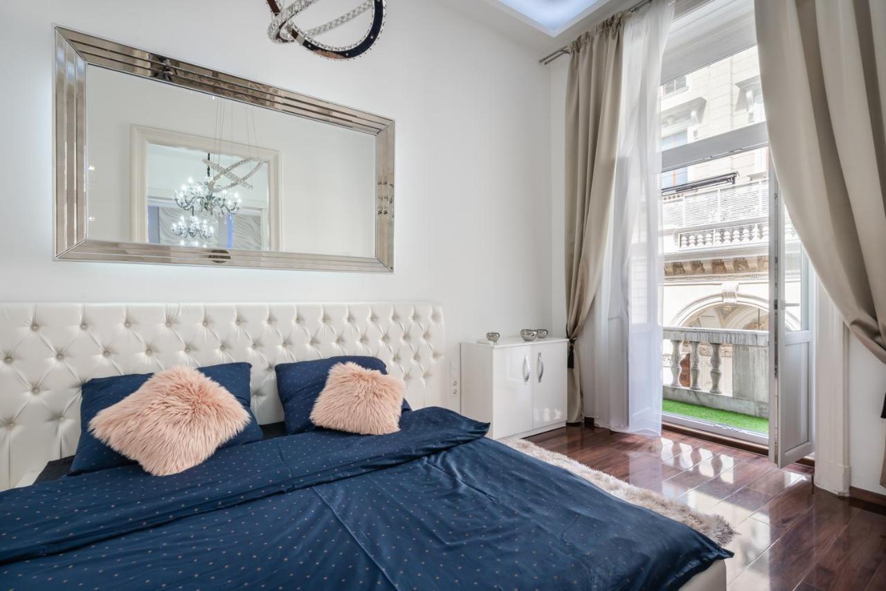 Opera Balkony Luxury Apartment With Free Parking Будапешт Экстерьер фото